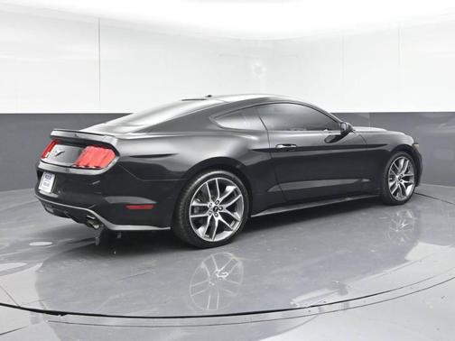 2015 Ford Mustang EcoBoost Premium