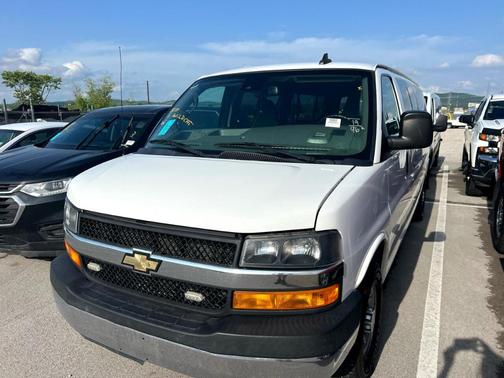 2019 Chevrolet Express 3500 LT