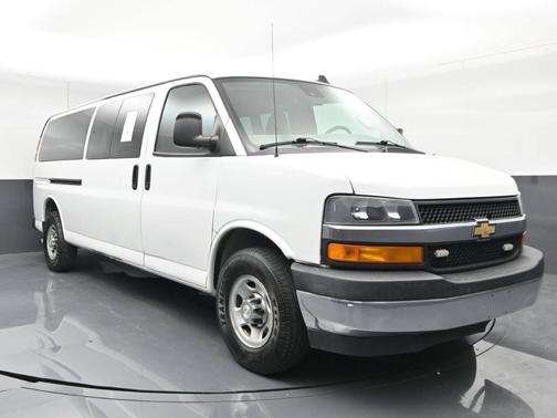 2019 Chevrolet Express 3500 LT