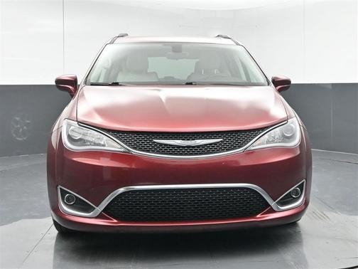 Maroon 2017 Chrysler Pacifica Touring-L