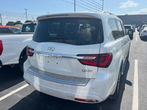 Moonstone White 2018 INFINITI QX80 Base