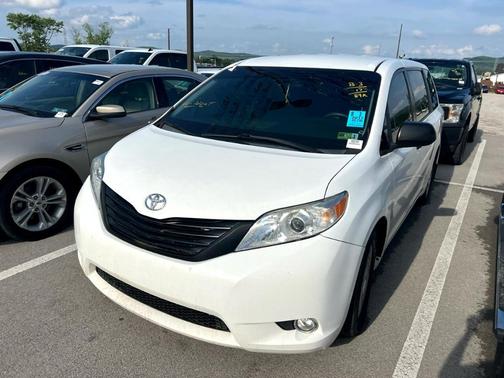 2017 Toyota Sienna L