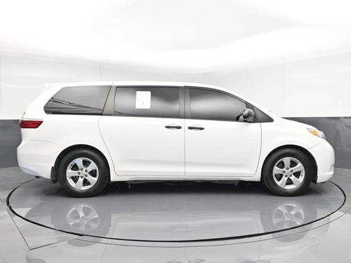 2017 Toyota Sienna L