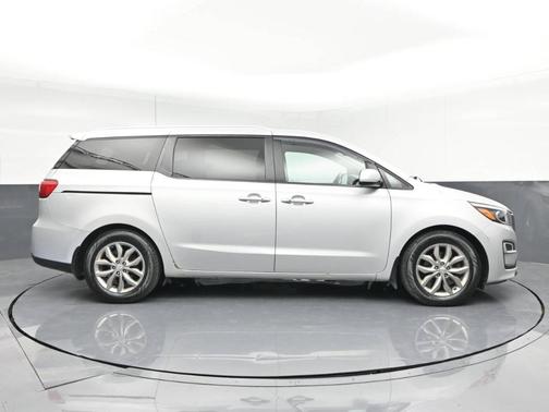 2019 Kia Sedona LX