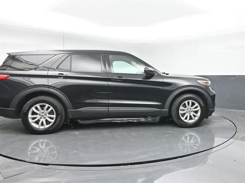 2020 Ford Explorer Base