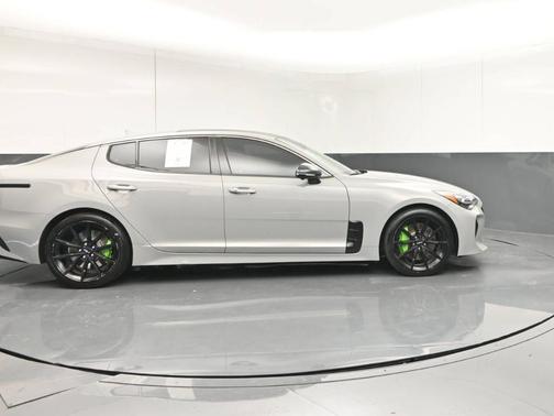 2023 Kia Stinger GT2