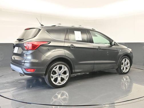 Gray 2019 Ford Escape Titanium