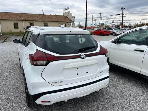 2021 Nissan Kicks SV