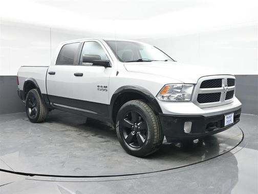 2015 RAM 1500 SLT
