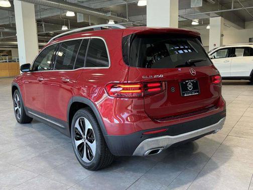 2024 Mercedes-Benz GLB 250 4MATIC