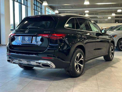 2025 Mercedes-Benz GLC 350e Base