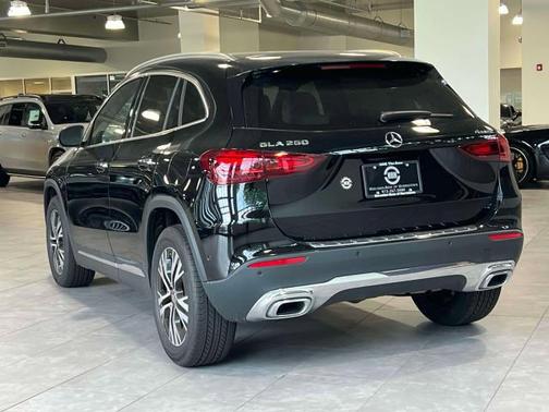 2025 Mercedes-Benz GLA 250 4MATIC