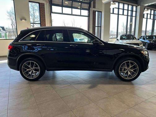2022 Mercedes-Benz GLC 300 4MATIC