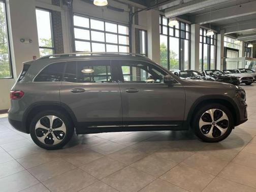 2024 Mercedes-Benz GLB 250 4MATIC