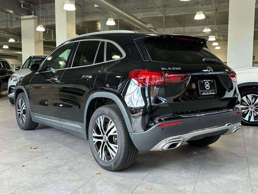 2025 Mercedes-Benz GLA 250 4MATIC