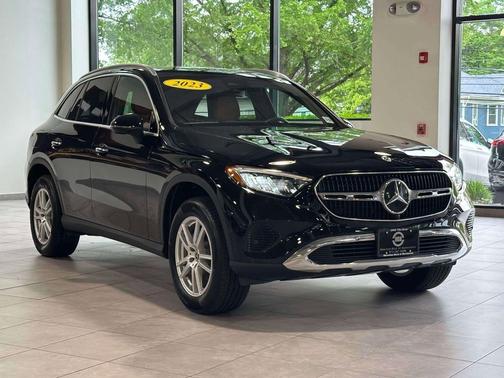 Black 2023 Mercedes-Benz GLC 300 4MATIC