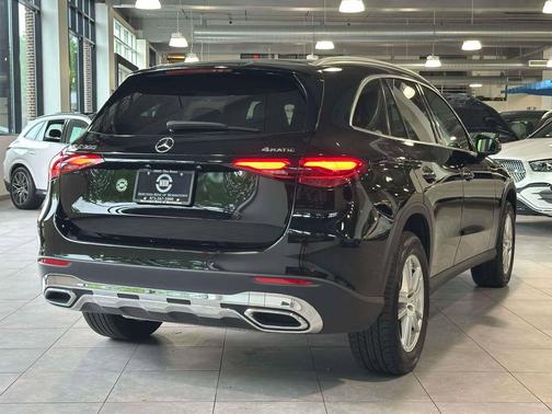 Black 2023 Mercedes-Benz GLC 300 4MATIC