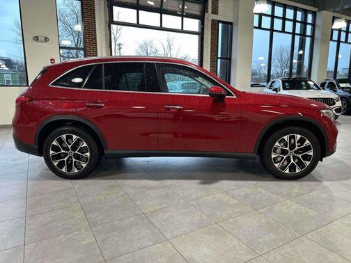 2025 Mercedes-Benz GLC 350e Base