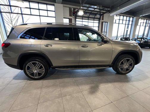 2022 Mercedes-Benz GLS 450 4MATIC