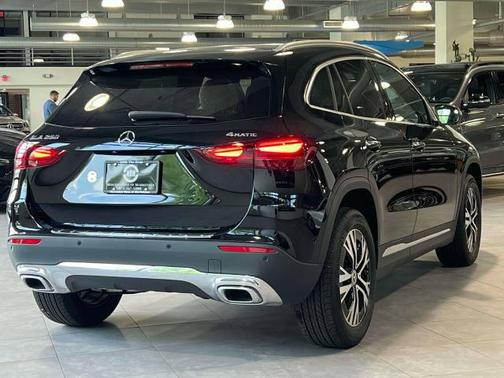 2025 Mercedes-Benz GLA 250 4MATIC