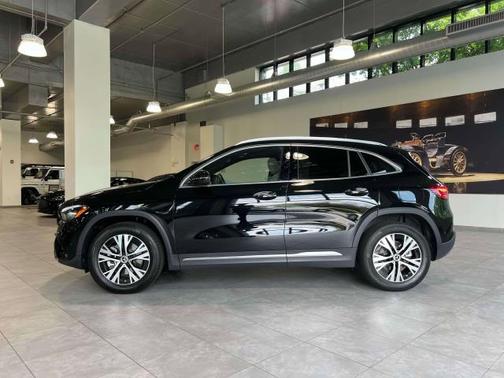 2025 Mercedes-Benz GLA 250 4MATIC