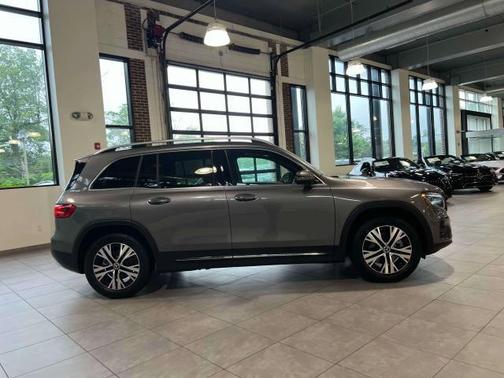 2024 Mercedes-Benz GLB 250 4MATIC