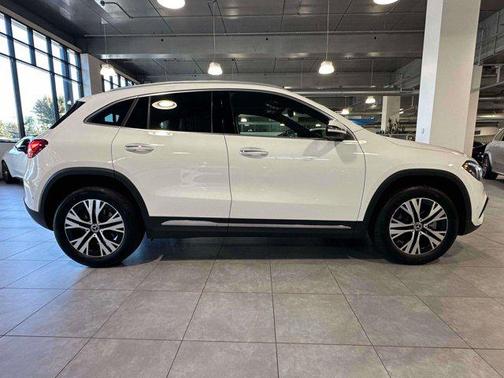 2025 Mercedes-Benz GLA 250 4MATIC