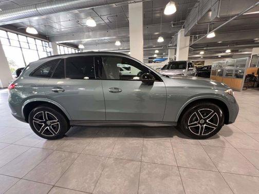 2025 Mercedes-Benz GLC 300 4MATIC
