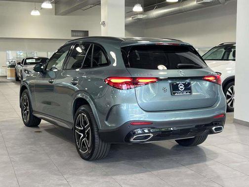 2025 Mercedes-Benz GLC 300 4MATIC