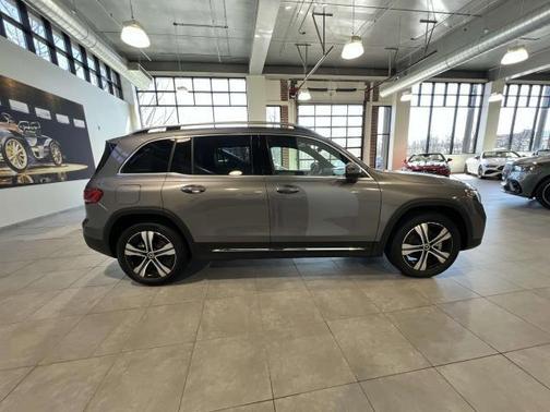 2023 Mercedes-Benz EQB 300 4MATIC