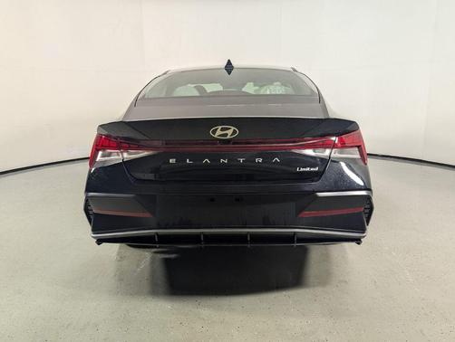 Abyss Black 2026 Hyundai ELANTRA Limited