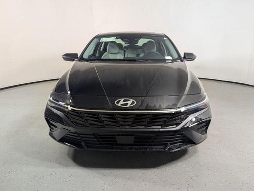 Abyss Black 2026 Hyundai ELANTRA Limited