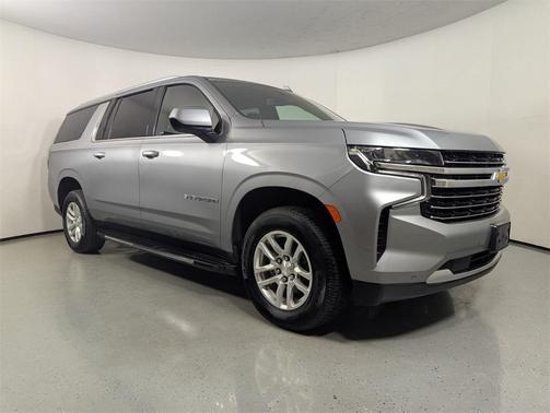 2023 Chevrolet Suburban LT