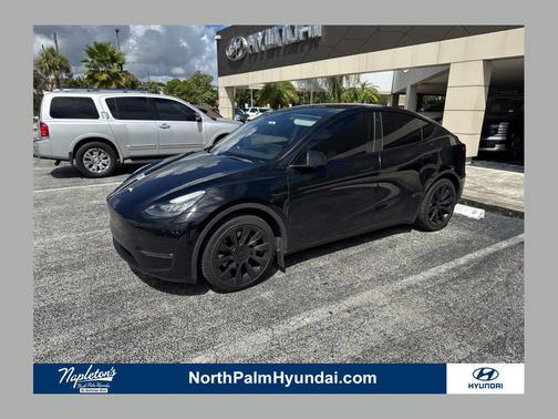 Solid Black 2022 Tesla Model Y Long Range Dual Motor All-Wheel Drive