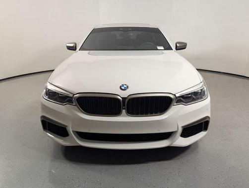 Alpine White 2020 BMW M550 i Xdrive
