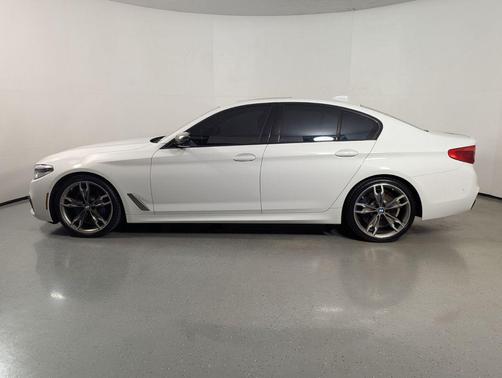 Alpine White 2020 BMW M550 i Xdrive