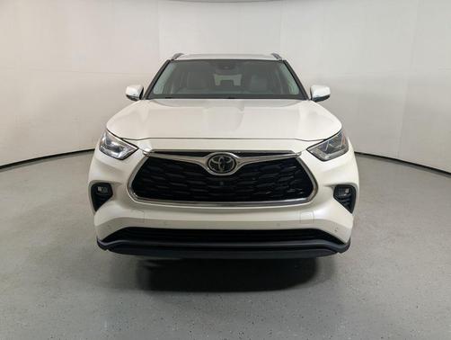 Blizzard Pearl 2021 Toyota Highlander Platinum