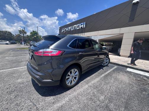 Magnetic Metallic 2020 Ford Edge Titanium