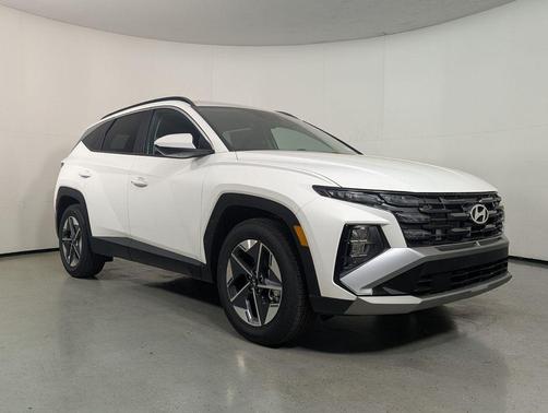Serenity White Pearl 2026 Hyundai TUCSON SEL