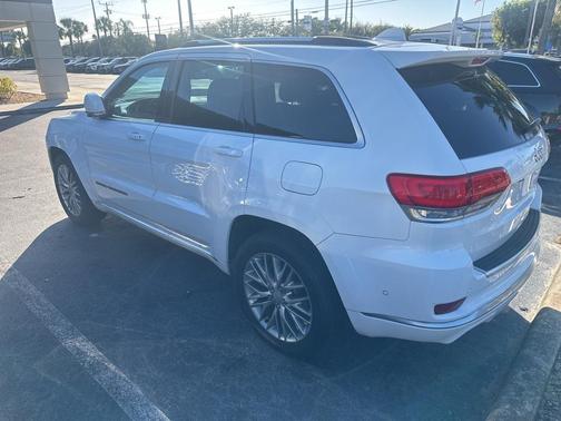 2018 Jeep Grand Cherokee Summit