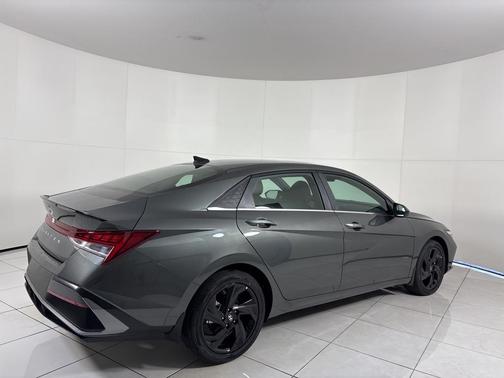 2026 Hyundai ELANTRA Sport