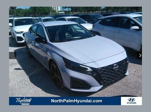 Gray Sky Pearl 2024 Nissan Altima SR FWD