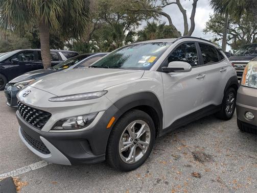 2023 Hyundai KONA SEL