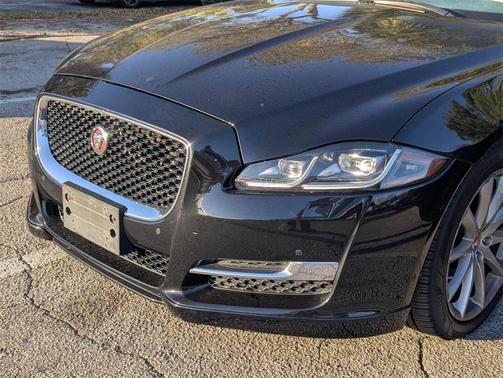 2016 Jaguar XJ XJ R-Sport