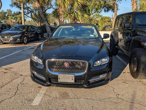 2016 Jaguar XJ XJ R-Sport