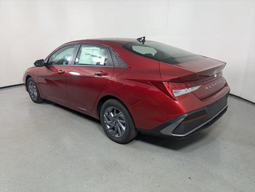 2024 Hyundai ELANTRA HEV Blue