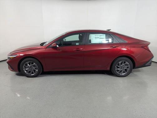 2024 Hyundai ELANTRA HEV Blue