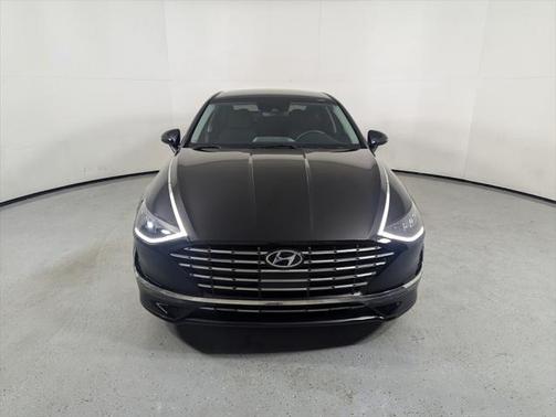 2023 Hyundai SONATA Hybrid SE