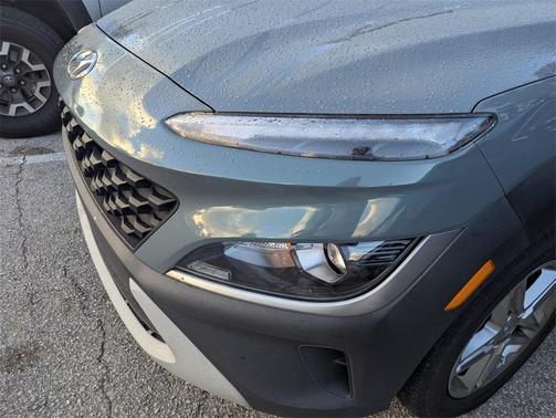 2022 Hyundai KONA SE