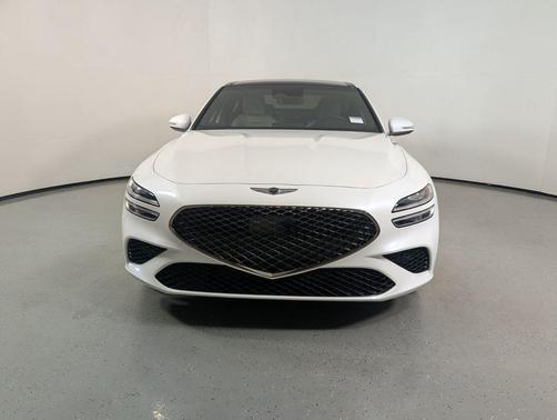 Uyuni White 2025 Genesis G70 2.5T RWD